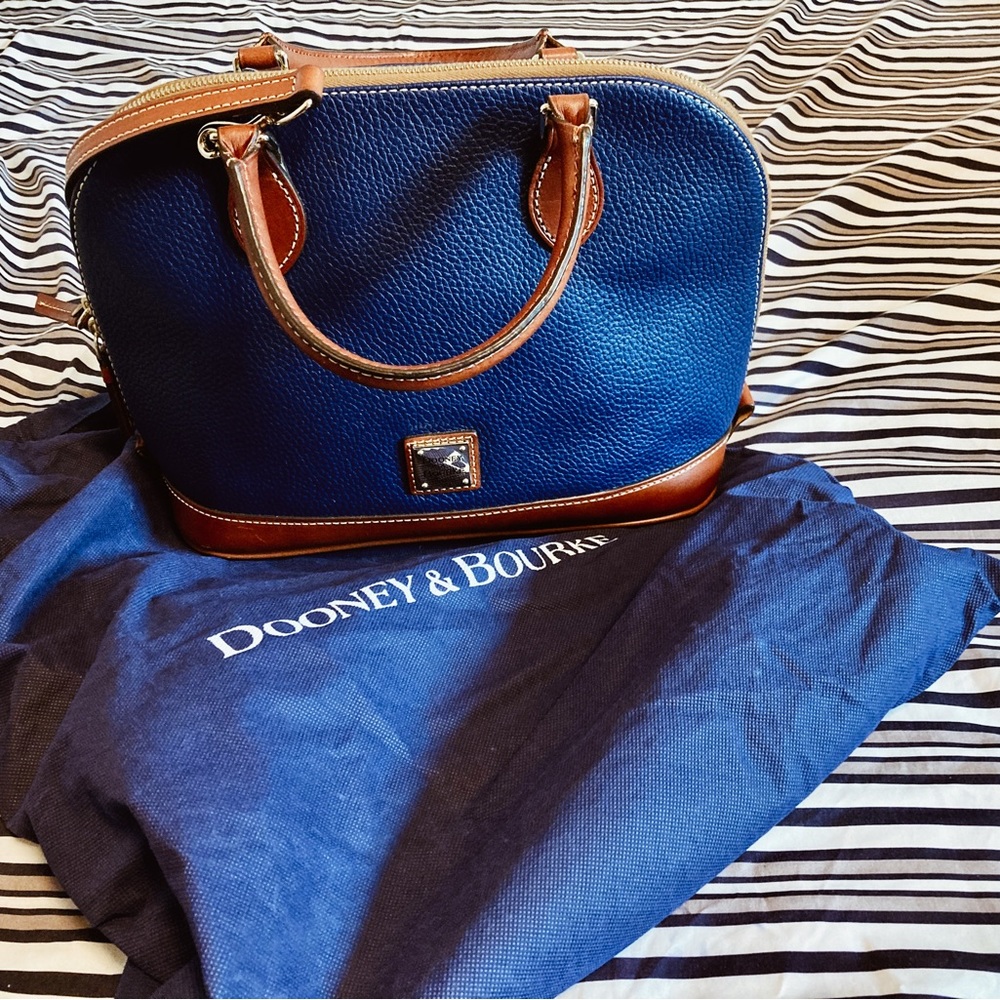 Dooney & Bourke handbag